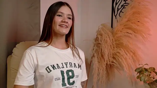 Mia Benett  online show from 03.10.26