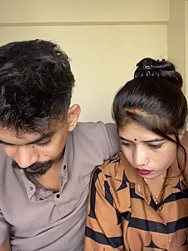 LOVELUST02 online show from 04.05.26