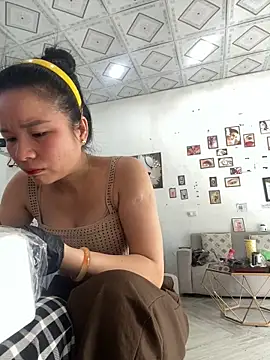 Ivy Trix2 online show from 03.27.26