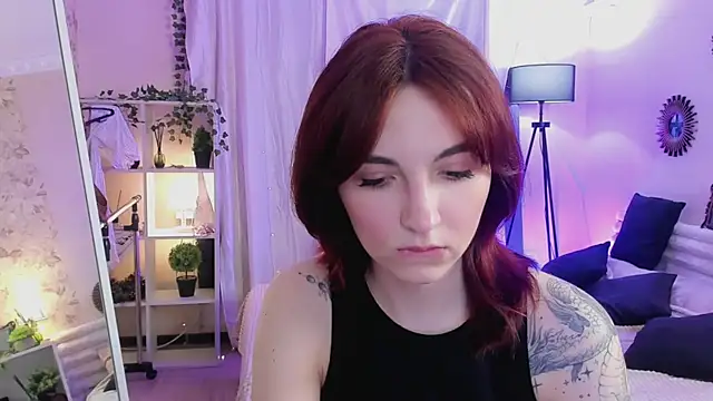 VittoriaNix online show from 04.19.26