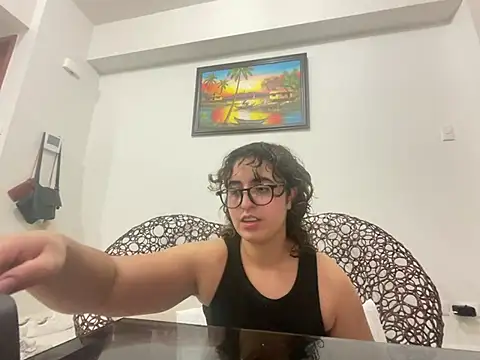 Snapshot of yassiestar chatting on 02.25.26 yassiestar online show from 02.25.26