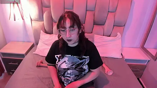 Maddie-LesYoux online show from 03.14.26