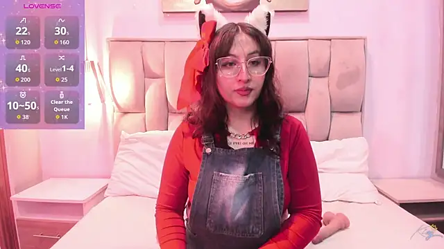 Maddie-LesYoux online show from 03.25.26