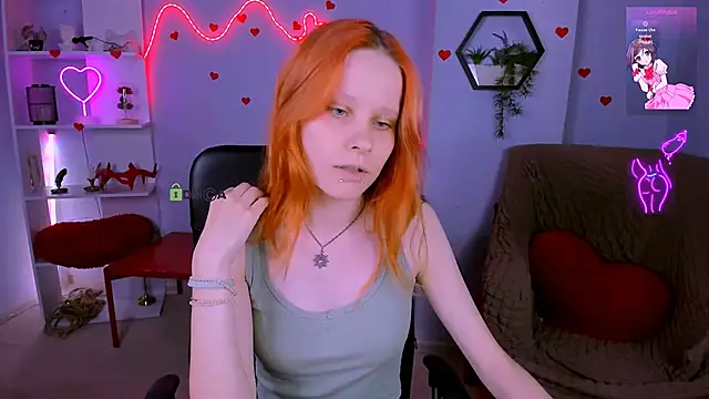 Snapshot of cassandra_nik chatting on 05.29.26 cassandra nik online show from 05.29.26