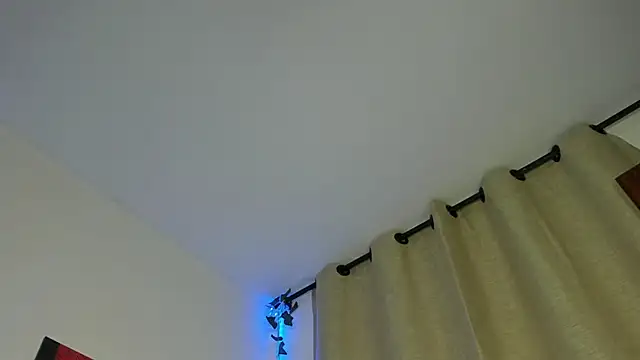 Snapshot of Rebeca_Marchetti chatting on 04.06.26 Rebeca Marchetti online show from 04.06.26