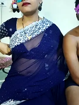 Snapshot of Sweet_Cpl_ chatting on 04.13.26 Sweet Cpl online show from 04.13.26