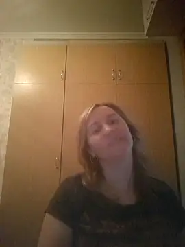 Snapshot of ChristinaYork chatting on 04.28.26 ChristinaYork online show from 04.28.26