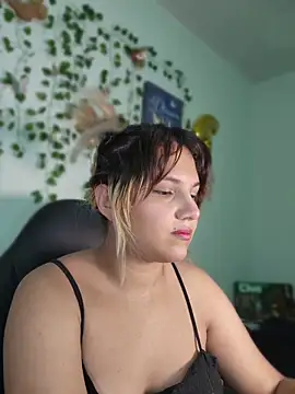 Snapshot of aurora_bela chatting on 04.24.26 aurora bela online show from 04.24.26