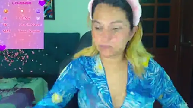 Snapshot of aurora_bela chatting on 05.20.26 aurora bela online show from 05.20.26