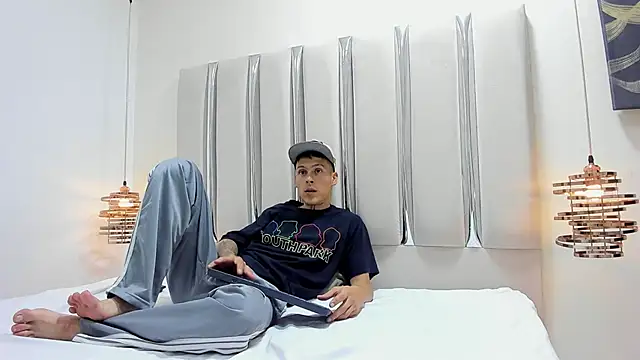 Snapshot of Ethan_Wolfe chatting on 02.28.26 Ethan Wolfe online show from 02.28.26