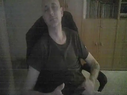 Snapshot of HubiMasny chatting on 03.22.26 HubiMasny online show from 03.22.26