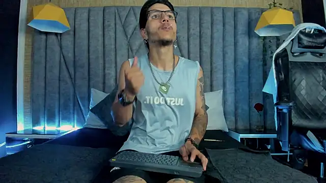 DanteLuxx online show from 03.01.26