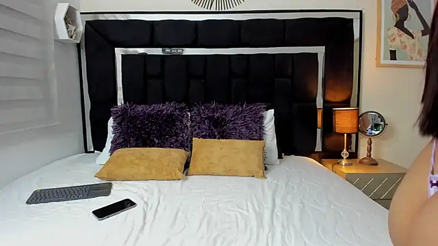 Tiana moon online show from 05.15.26