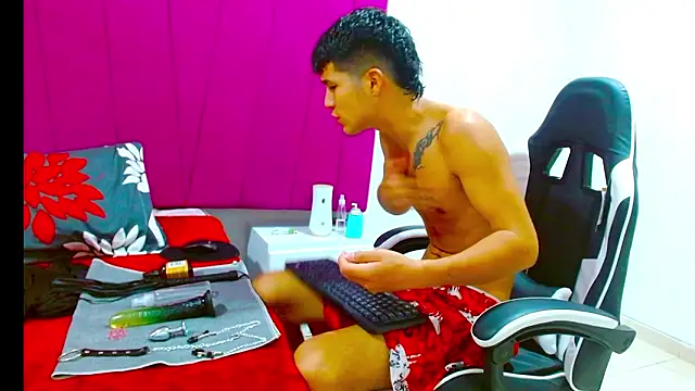 pipe hot04 online show from 03.09.26