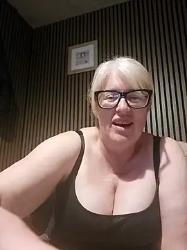 FlirtyFleur-x online show from 05.16.26