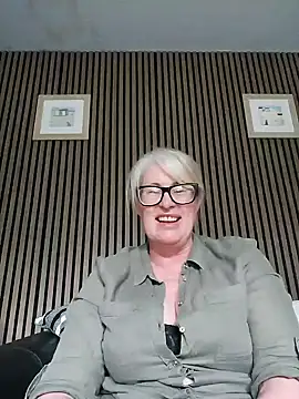 FlirtyFleur-x online show from 05.20.26