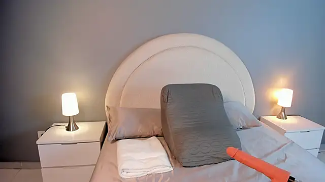 zoepinkett online show from 04.29.26