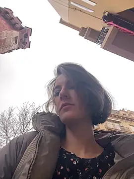 Snapshot of Kamorana chatting on 02.27.26 Kamorana online show from 02.27.26