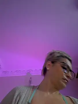 LunaBlaise online show from 04.17.26