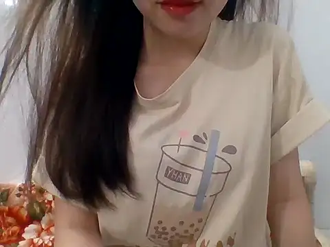Snapshot of kiraa-007 chatting on 05.14.26 kiraa-007 online show from 05.14.26