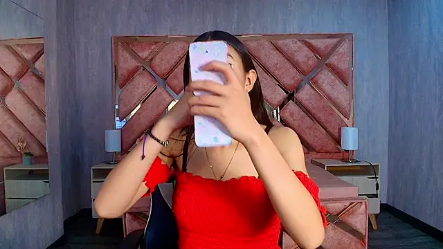 LilyRossi  online show from 05.26.26