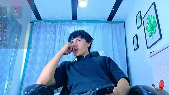 Snapshot of Dantekent chatting on 05.03.26 Dantekent online show from 05.03.26