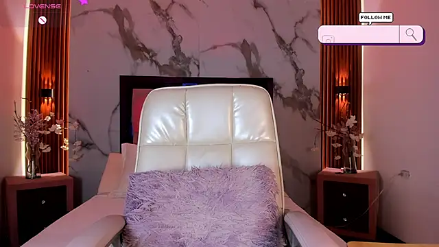 Snapshot of samantha_rogers chatting on 03.30.26 samantha rogers online show from 03.30.26