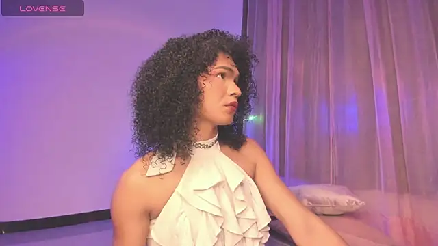 V-nus online show from 04.13.26