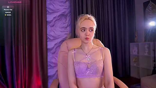 Bambi Bloom online show from 03.20.26