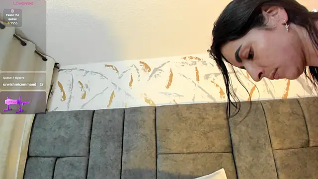 Snapshot of Samantha_Velle chatting on 05.16.26 Samantha Velle online show from 05.16.26