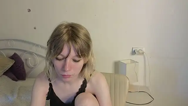 MollySally online show from 06.11.26