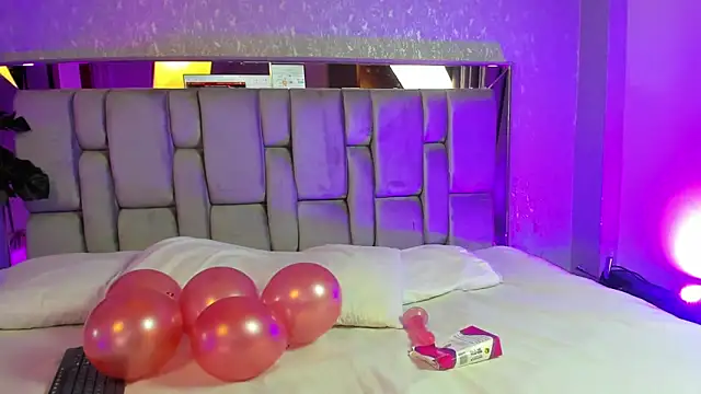 PaulinaLopez  online show from 03.21.26