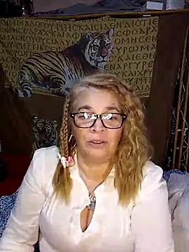 momismilf544 online show from 06.05.26