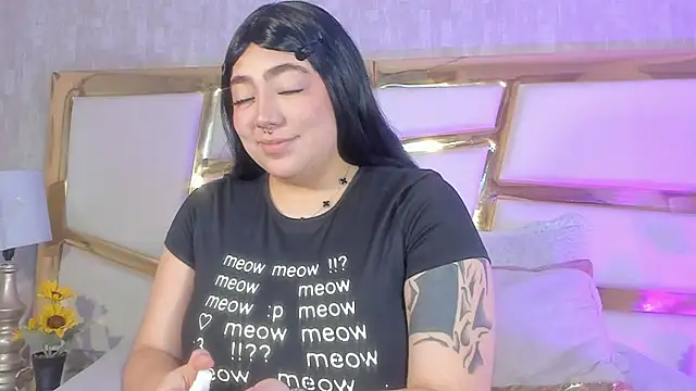 Alessia Walkeer online show from 04.21.26