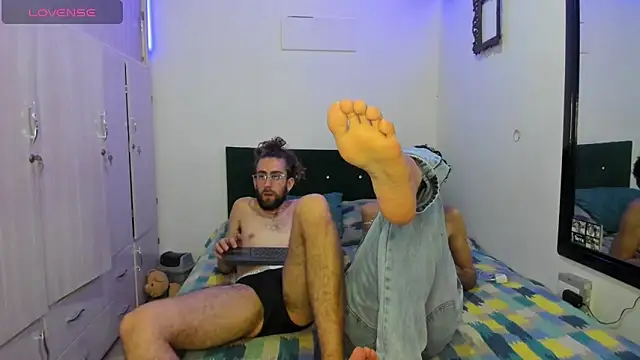 Snapshot of Jean_And_PaulXL chatting on 03.25.26 Jean And PaulXL online show from 03.25.26