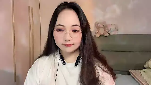 Snapshot of Susu-36E chatting on 07.11.26 Susu-36E online show from 07.11.26