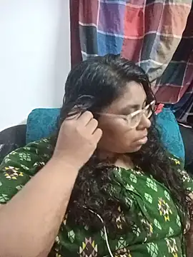 Snapshot of deepika-mallus chatting on 06.13.26 deepika-mallus online show from 06.13.26