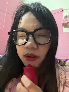 Leeeeiu online show from 04.24.26