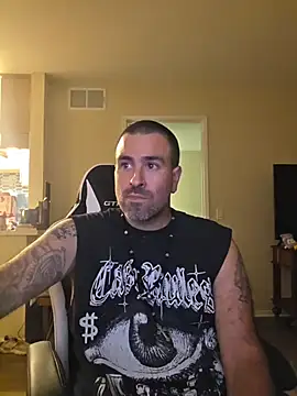 Biggbaddwulf7 online show from 05.04.26