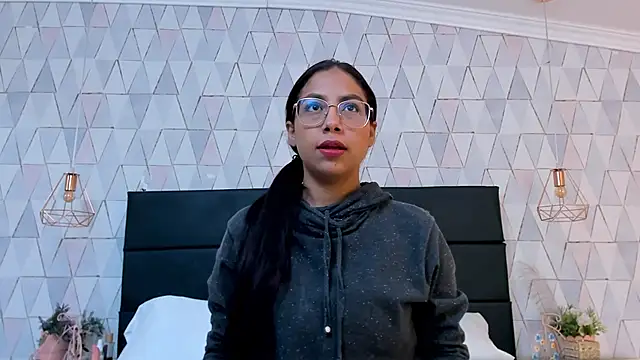 AbbyLoius online show from 04.16.26