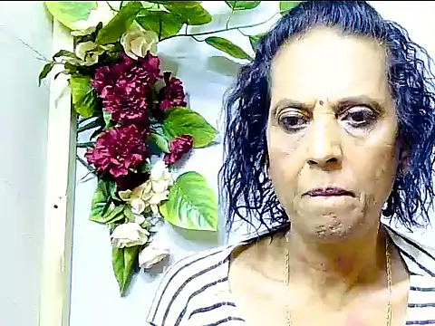 Hot queen58 online show from 06.11.26