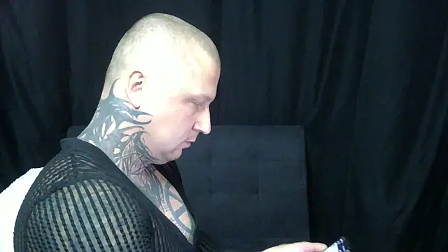 devilWithTats online show from 04.18.26