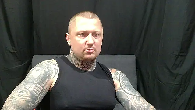 Snapshot of devilWithTats chatting on 06.06.26 devilWithTats online show from 06.06.26