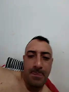 Snapshot of RaphandLey chatting on 02.27.26 RaphandLey online show from 02.27.26