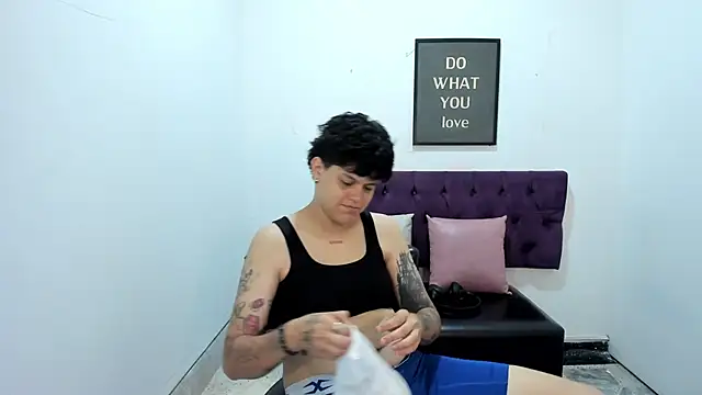 TomBoy Natali online show from 04.19.26