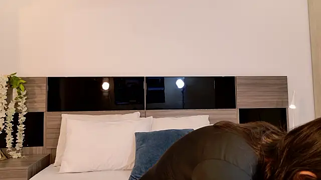 Snapshot of AleciaNoah chatting on 03.05.26 AleciaNoah online show from 03.05.26