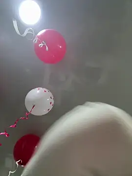   Nahomy online show from 03.05.26