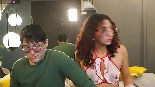 Mia and Belmonth online show from 03.21.26