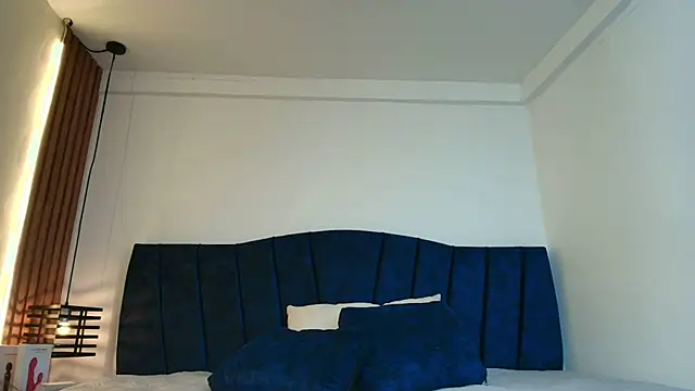 Snapshot of AmbarLee_ chatting on 06.23.26 AmbarLee online show from 06.23.26