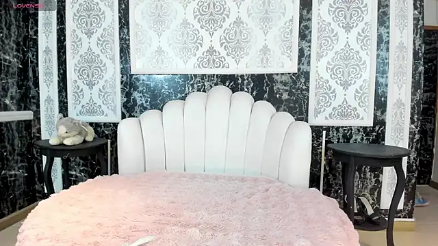 AngelinaAustin online show from 03.20.26